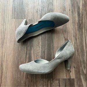 Tsubo Grey Heels